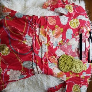 Soft, pretty Deletta top